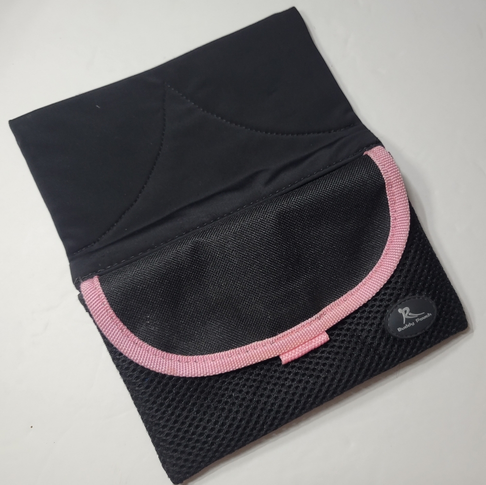 Buddy pouch Running Buddy Magnetic bag holds phone id money keys and more